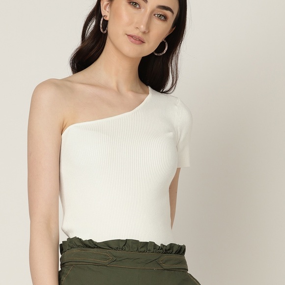 Top - Picture 4 of 5